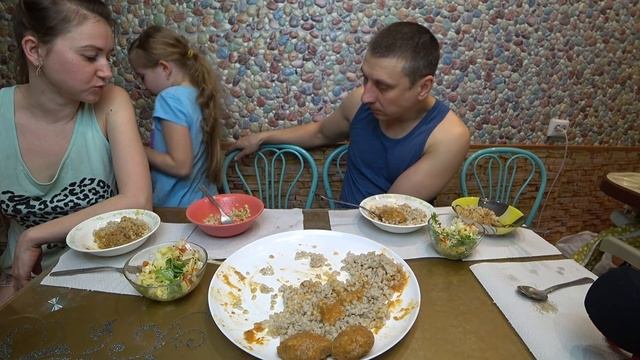 МУКБАНГ КОТЛЕТЫ С ПЕРЛОВКОЙ НА УЖИН | MUKBANG CUTLETS WITH PEARL BARLEY FOR DINNER #мукбанг #mukban смотреть онлайн