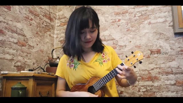 香榭麗舍大道 Les Champs Elysées - Ukulele Fingerstyle смотреть онлайн