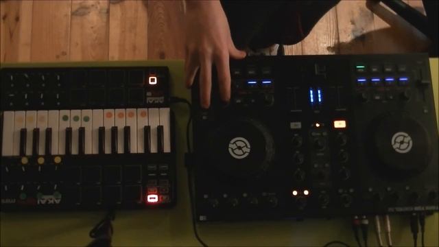 Harlem Shake Live Mashup - DJ Phonic смотреть онлайн