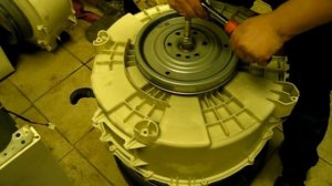 Замена подшипника в стиральной машине LG