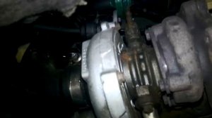 Рено Трафик из турбины капает масло ????