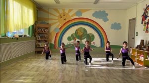 Команда детского сада «Родничок» по фитнес-аэробике. г.Нюрба