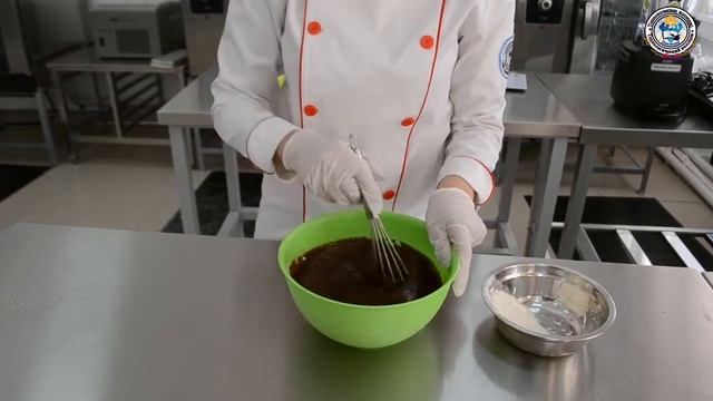 Шоколадный фондан с еживичным соусом и мороженым. Пароконвектамат Parokonvektomat смотреть онлайн