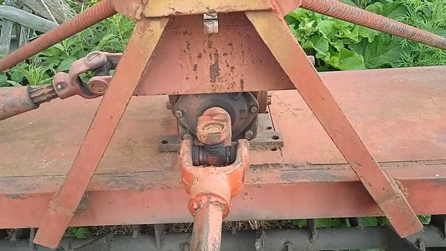 Самодельная тяжелая почвообрабатывающая фреза для трактора Т-40АП. смотреть онлайн