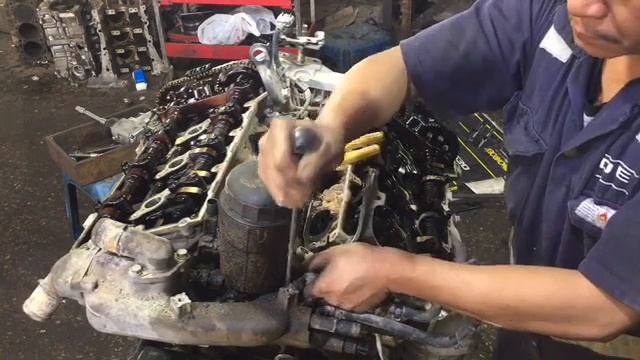 kia opirus 2008 model V6 engine removal of cylinder head cover and oil pan смотреть онлайн