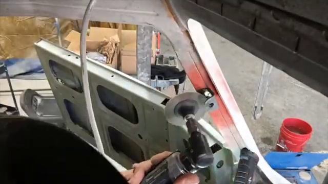 Installing Safari Windows. The most popular VW bus upgrade! смотреть онлайн
