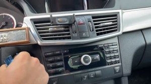 Как снять замок зажигания Mercedes W204 W207 W212