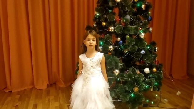 Стихотворение С.Я. Маршака «С Новым годом» читает Узденова Милана смотреть онлайн