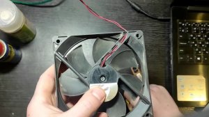 Шумит вентилятор компьютера - есть простой способ устранить!