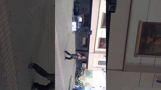 Алкаш танцует за 