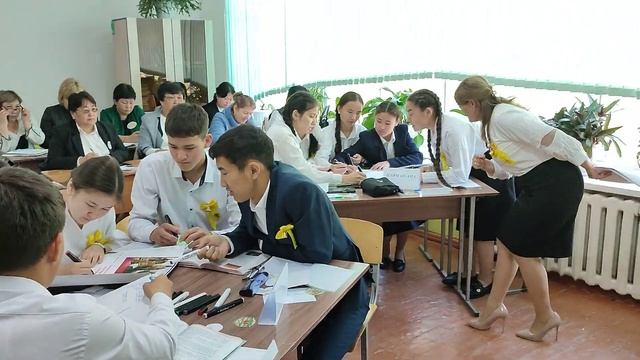 открытый урок по русской литературе в 11 классе с казахским языком обучения. Учитель Заводевкина Е. смотреть онлайн