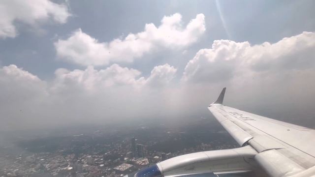 Landing at Benito Juarez, Mexico City International Airport, Embraer 190 Aeromexico смотреть онлайн