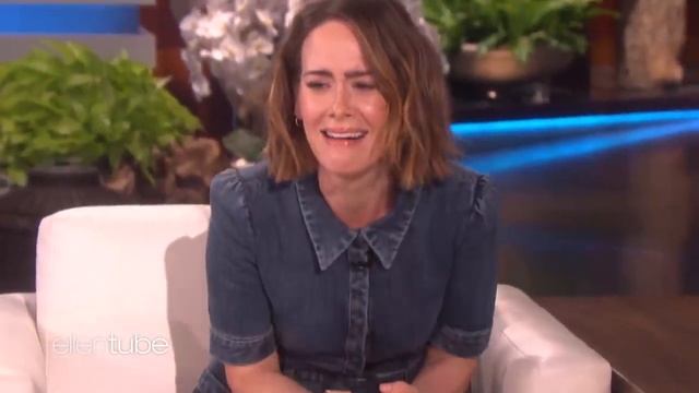 Эллен пугает Сару Полсон, Ellen scares Sarah Paulson, русские субтитры, Russian subtitles. смотреть онлайн