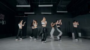 BABYMONSTER - '2ne1 Mash Up' Dance cover mirror