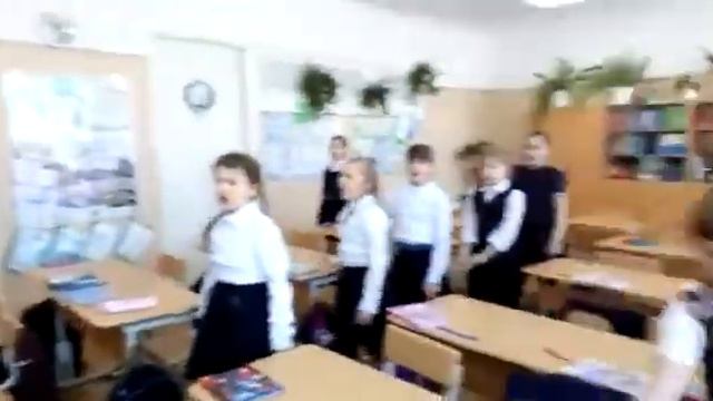 Поем песню на 23 февраля и девочки с нами смотреть онлайн