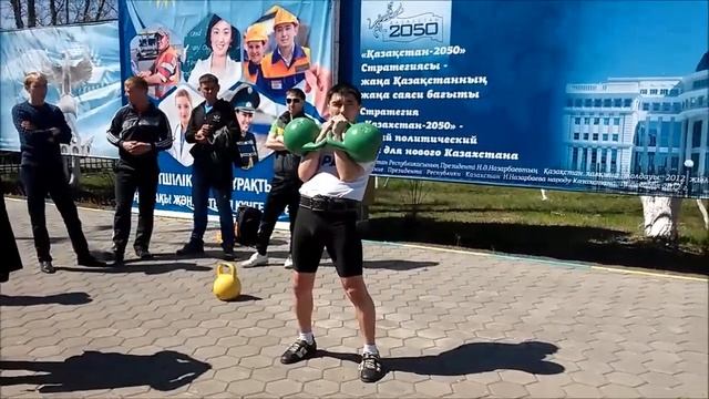 Толчок гирь 24 кг Саутпаев Мейрам 70 подъемов / Kettlebell sport Clean and Jerk 24 kg 70 reps смотреть онлайн
