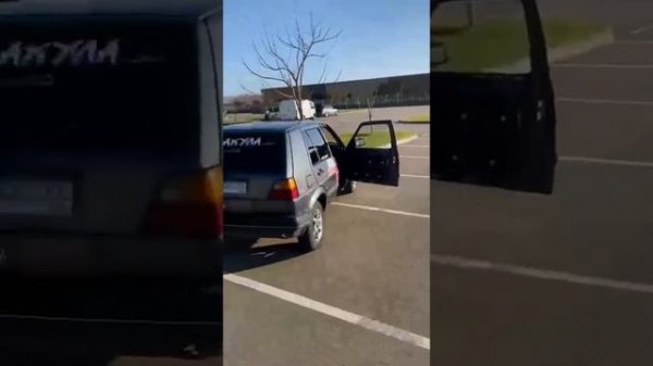 фронт Aura Venom