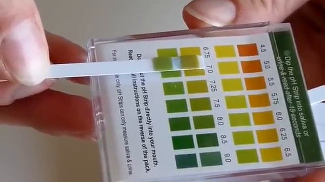pH double pad Testing Your Body Using pH Test Strips - Better Than Litmus Paper смотреть онлайн