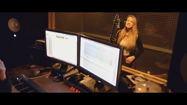 JULIA - Mockingbird COVER