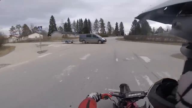 50cc Mopeds VS Police Chase Getaway смотреть онлайн