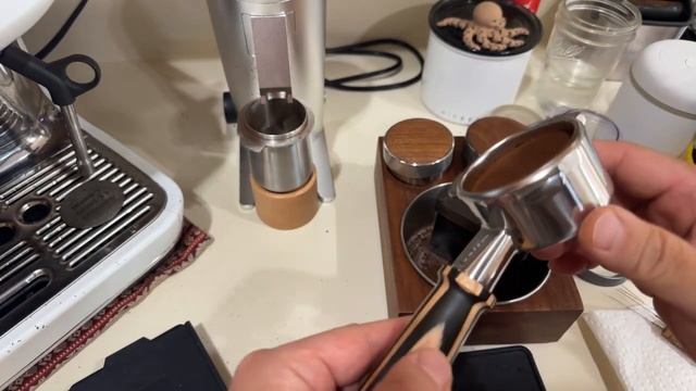 Take a closer look at the "Turin DF64V" Coffee Grinder. смотреть онлайн