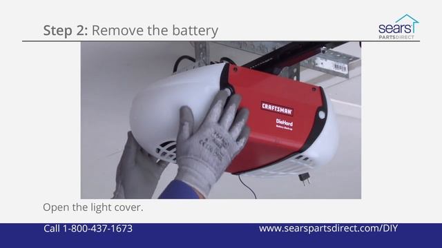 Replacing the Battery on a Garage Door Opener смотреть онлайн