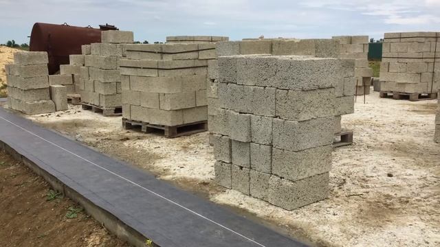 Гидроизоляция под первый ряд блоков