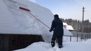 Как легко почистить крышу от снега или "грабли по снегу"