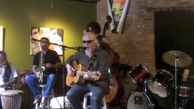 Troll Town Bluez Eric Apoe and ThEy @Kid's on Caffeine with Selassie I Soldier смотреть онлайн