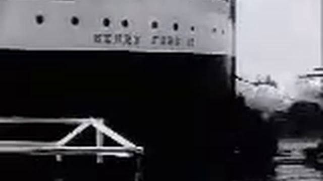 The Henry Ford II tooting its horn смотреть онлайн