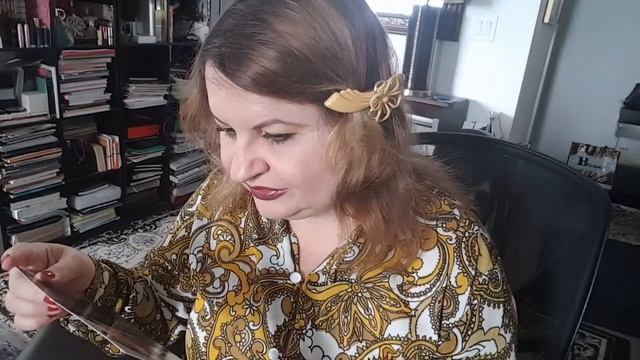 Опять листаю журнальчики, думаю, разговариваю с вами.Magazines review смотреть онлайн