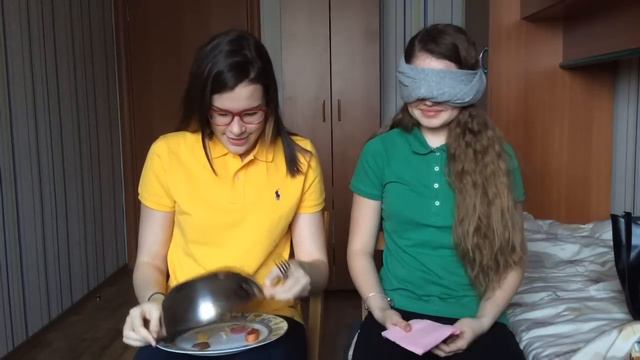 GROSS FOOD CHALLENGE/Странная еда челендж смотреть онлайн