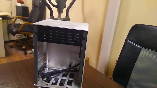 Онлайнтрейд.ру Корпус Jonsbo U1 PLUS Silver