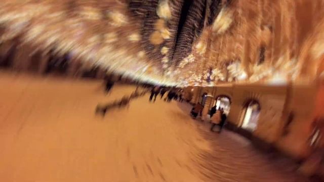 Новогодняя прогулка по центру Москвы. Инста 360 X3. смотреть онлайн