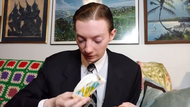 The Naked Chicken Chalupa Is BACK At Taco Bell!! смотреть онлайн