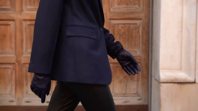 Isabella - Women's Navy Leather Gloves - Handmade in Italy?? смотреть онлайн