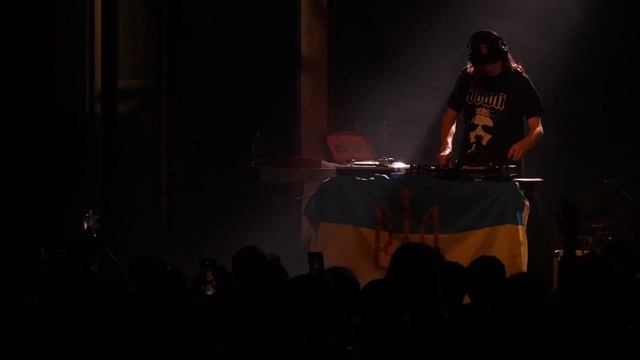 BoomBox - NORTH AMERICAN TOUR (Vancouver) смотреть онлайн