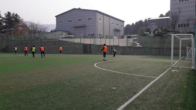 [JK Basic Soccer] #6 Soccer game with beginners [20200202] смотреть онлайн