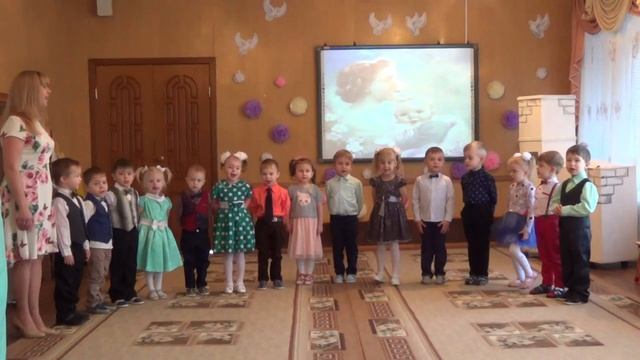 Песню "Мамочка моя" исполняют дети гр №2 СП "ЦРР - д/с "Сказка" смотреть онлайн
