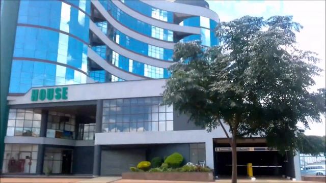 Iconic Rotten Row Boulevard - Harare | Downtown Kopje Area | Beautiful Zimbabwe | Africa смотреть онлайн