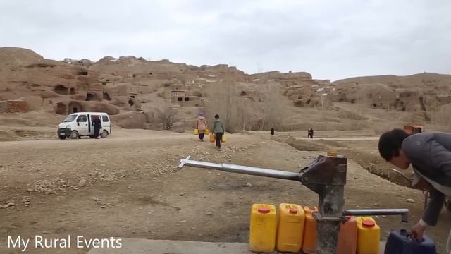 Living in a cave in the coldest winter of Afghanistan | Live 2000 years ago смотреть онлайн