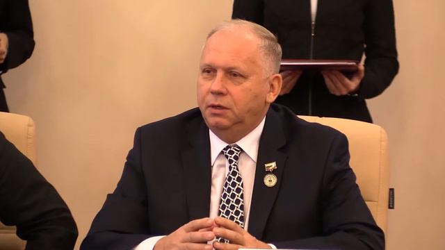Подписание Соглашения между АВО, Организацией профсоюзов, Президиумом РОР 18 декабря 2014г. смотреть онлайн