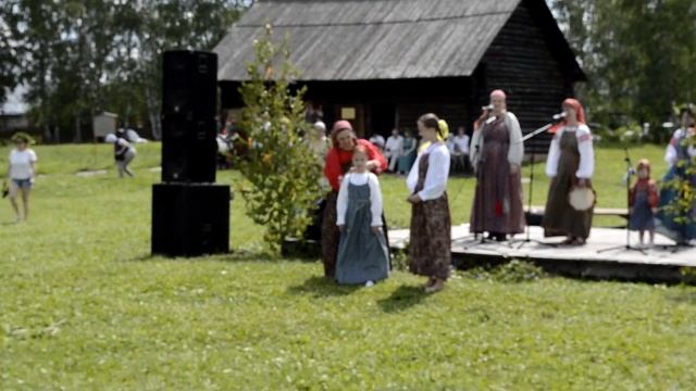 троица в суздале смотреть онлайн