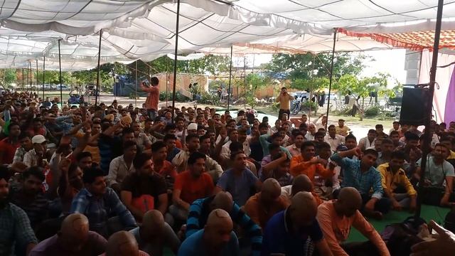 Sarkaar ke verudh Rose parket karte hue.haryana homeguard ke javan mundan karvaker.(2) смотреть онлайн