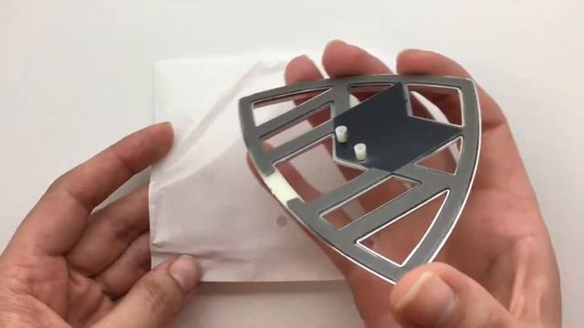 Эмблема на багажник Mercedes-Benz Maybach центральная смотреть онлайн