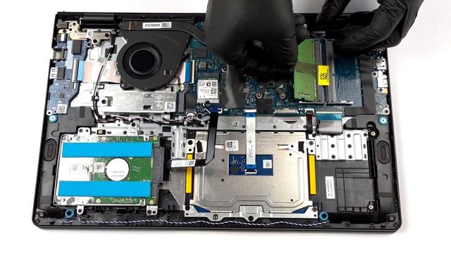 ?️ Dell Vostro 15 3510 - Disassembly And Upgrade Options