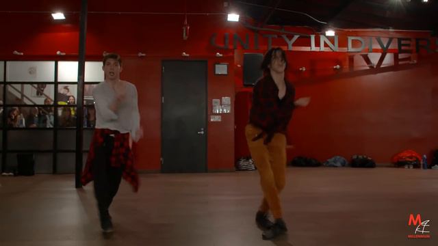 "Conga" (Remix) - Gloria Estefan Choreography by: Ricky Lam (RL@M) смотреть онлайн