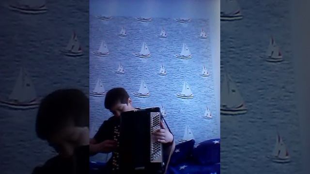 Под Небом Голубым Есть Город Золотой... На баяне... смотреть онлайн
