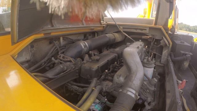Engine View of Truck Crane | Nissan Diesel PF6-TB смотреть онлайн