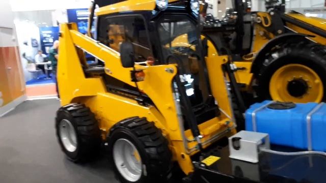 Погрузчик ANT 1000 на bauma CTT RUSSIA 2019 смотреть онлайн